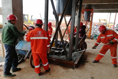 誰(shuí)是新時(shí)代最可愛的人？——向不畏嚴(yán)寒、浴血奮戰(zhàn)在一線的遂川堅(jiān)基人致敬！