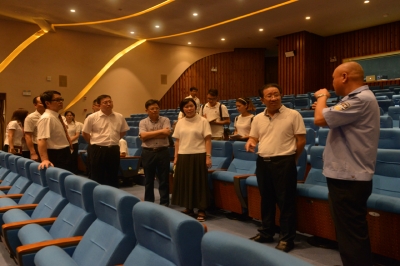 市領導到河源市商業中心檢查省第十屆少兒藝術花會準備情況